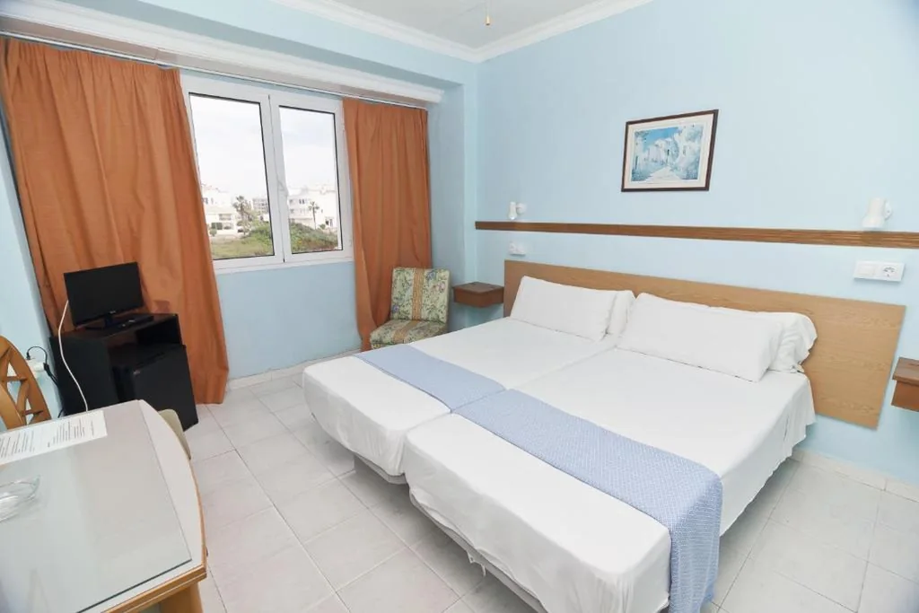 Doppelzimmer – 1 oder 2 Betten — Cala Bona y Mar Blava