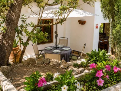 Cala Canyelles Villa & Private Studio with Garden — foto 10