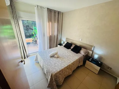 Calpe Casa adosada entorno playa y montaña tranquilidad relax jacuzzi piscina wifi aire jardin barbacoa y parking — foto 8