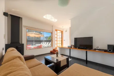 Camelot Holiday Homes by LIVVO — photo 6