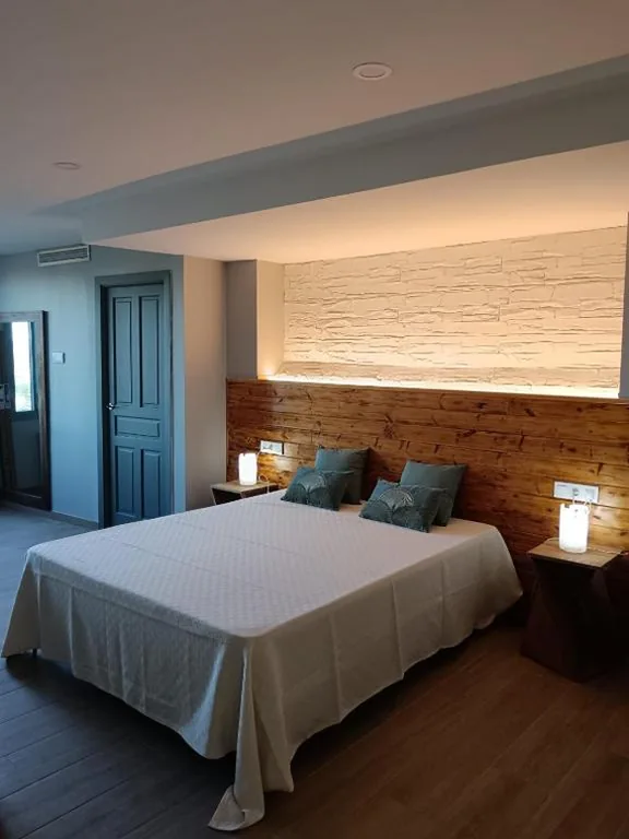 Habitación cuádruple — Camí Romà
