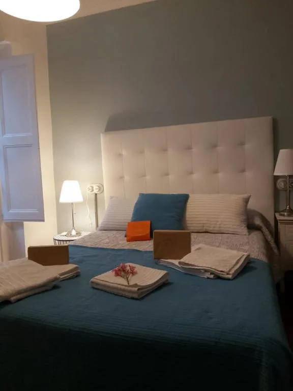 Habitación Doble Deluxe con balcón — Camino de Estrellas Mondoñedo Lugo