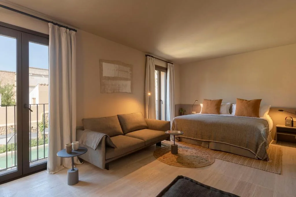 El Atelier — Can Aulí Luxury Retreat