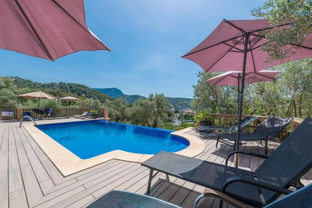 Villa met uitzicht op zee — Can Baixo