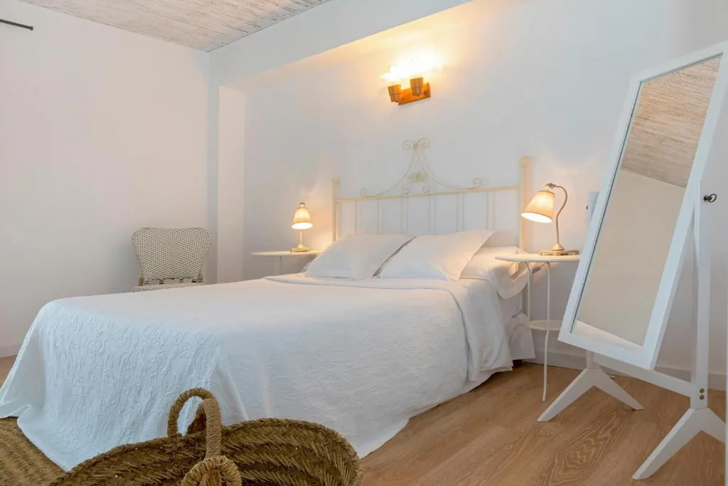 Quarto Duplo com cama de casal — Can Beia Hostal Boutique