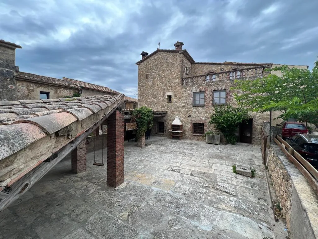 Six-Bedroom House — Can Calau de Centenys