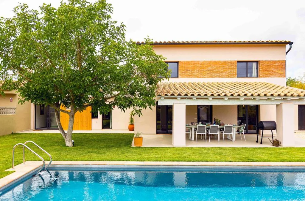 Villa Superior — Can Candiu. Establecimiento de 2 casas enteras