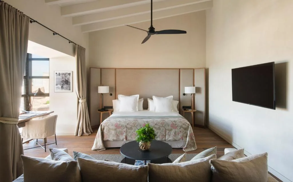 Deluxe Suite — Can Ferrereta