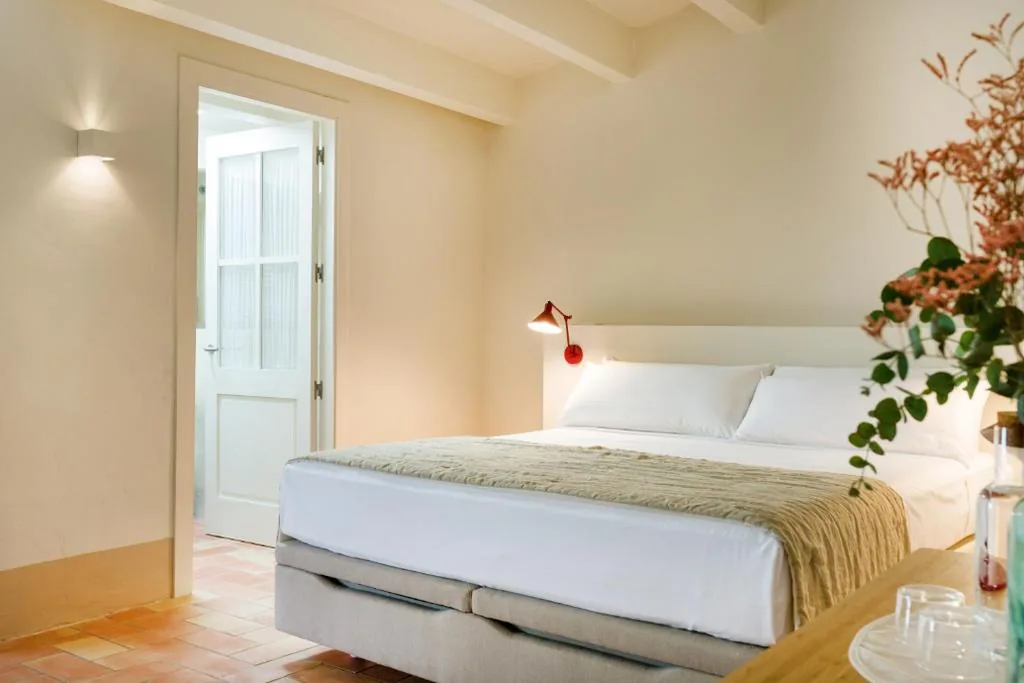 Habitación Triple — Can Mascort Eco Hotel
