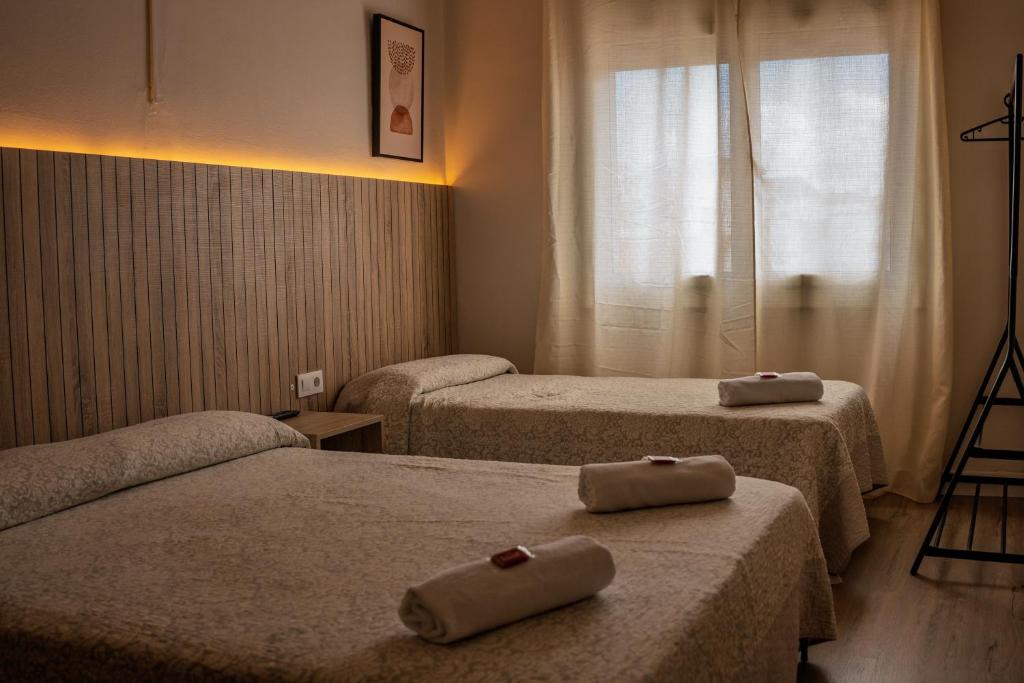 Can Setmanes by CozyCatalonia - Hostal Central Blanes