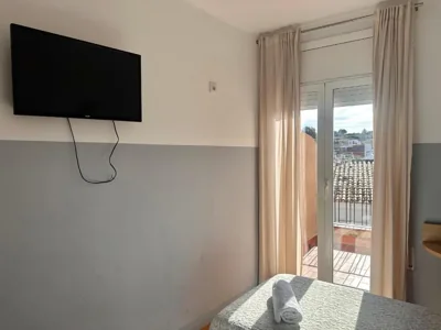 Can Setmanes by CozyCatalonia - Hostal Central Blanes — foto 5