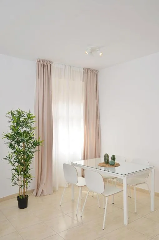 Monolocale con 2 camere da letto — Canary Lofts Palace