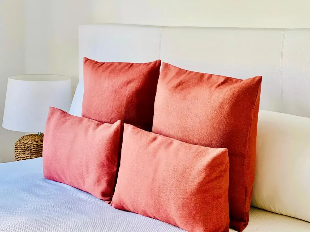 Zimmer mit eigenem Bad 1 — Canaryislandshost l Room