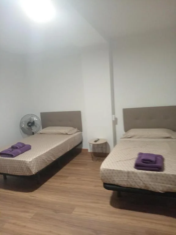 Habitación Triple con baño compartido — Cantarranas