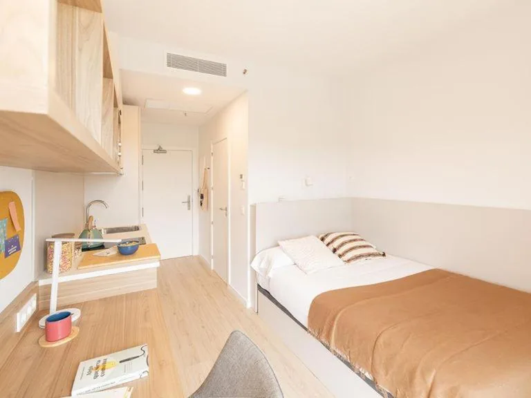 Chambre individuelle spacieuse — Canvas Sabadell Llac