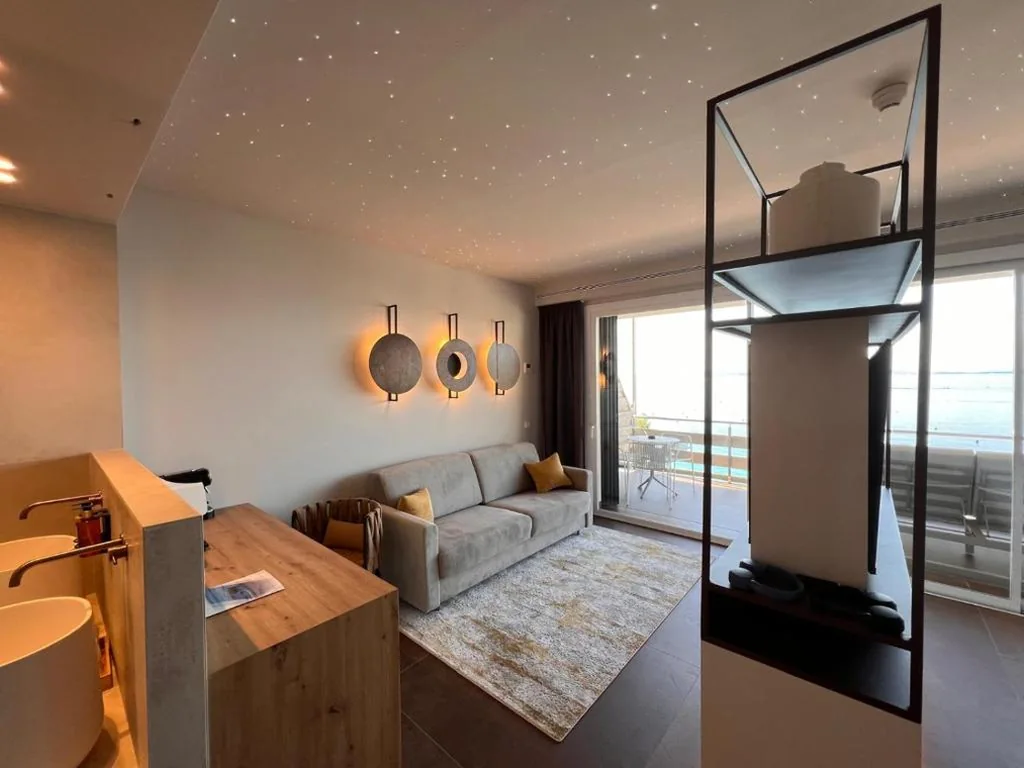 Suite Junior con vistas al mar — Canyelles Platja