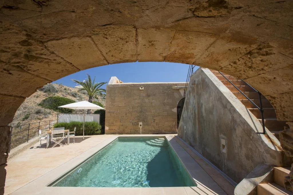 高级海景套房 — Cap Rocat, a Small Luxury Hotel of the World