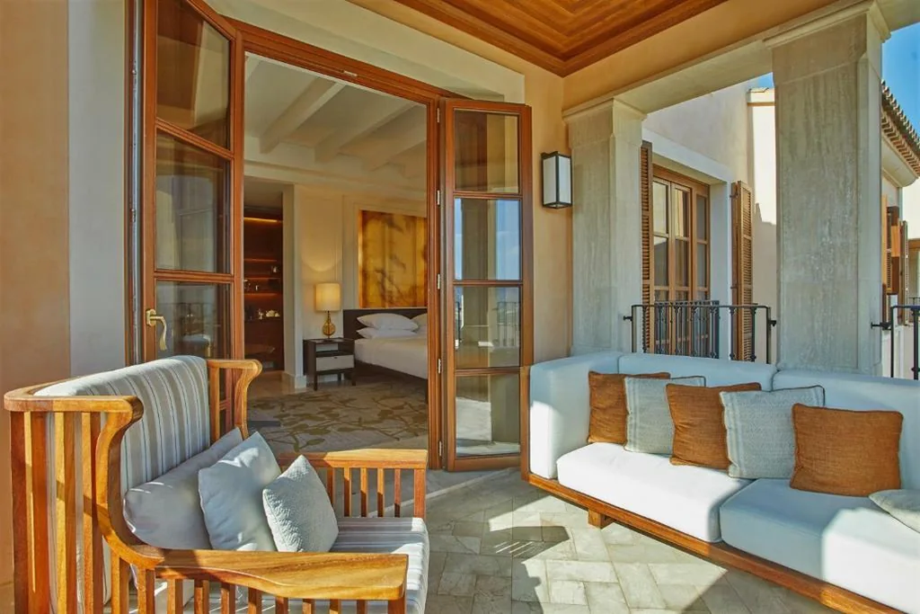 酒店园区景观Junior Suite — CAP VERMELL GRAND HOTEL