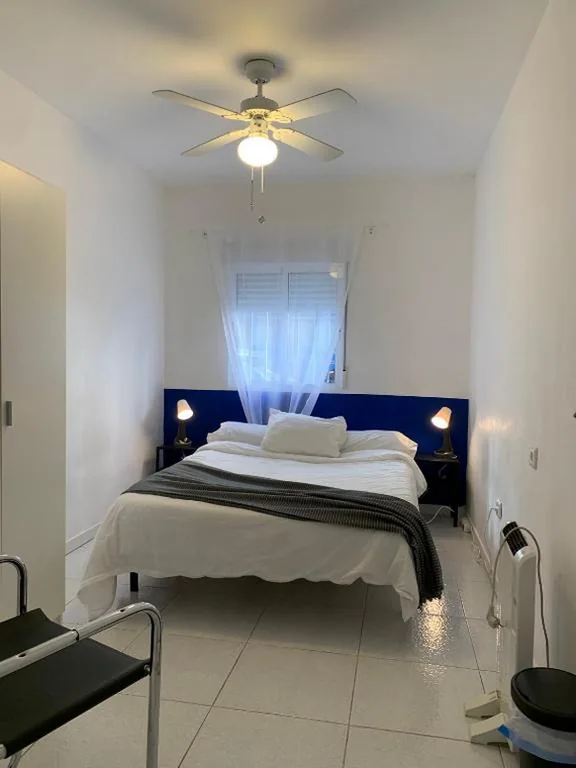 Camera doppia con bagno in comune — Cardeñosa habitaciones