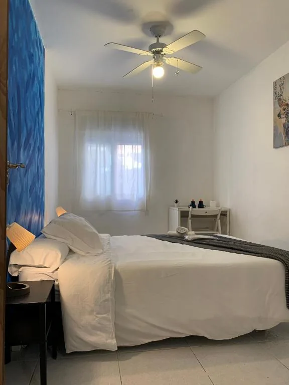 Camera doppia con bagno in comune — Cardeñosa habitaciones