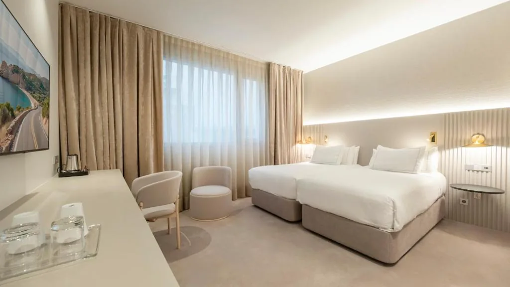 スーペリアツインルーム — Carlemany Girona