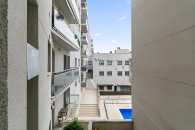 Carol Suites Fira Barcelona Habitaciones privadas en apartamento compartido — photo 6