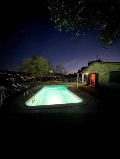 Casa 2 habitaciones con piscina y cenador al aire libre — Foto 9