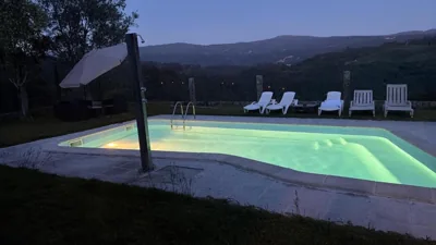 Casa 2 habitaciones con piscina y cenador al aire libre — Foto 10