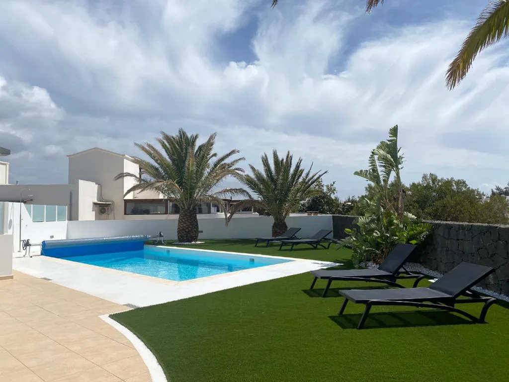 Villa con 2 camere da letto — Casa Aday