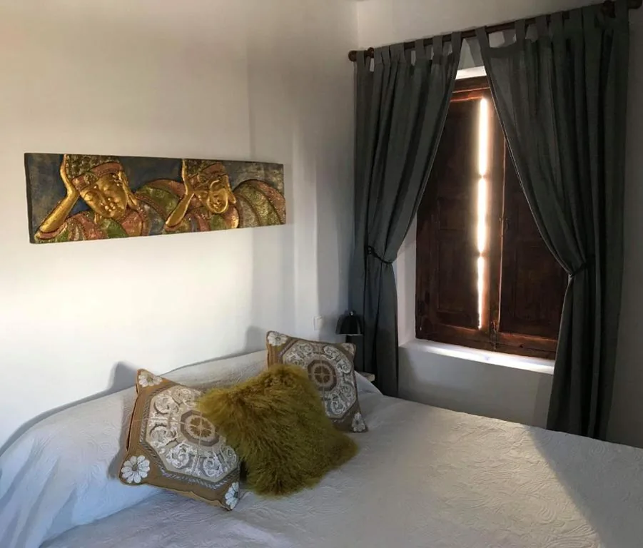 Habitación Deluxe con cama extragrande — Casa Aire de Lecrin