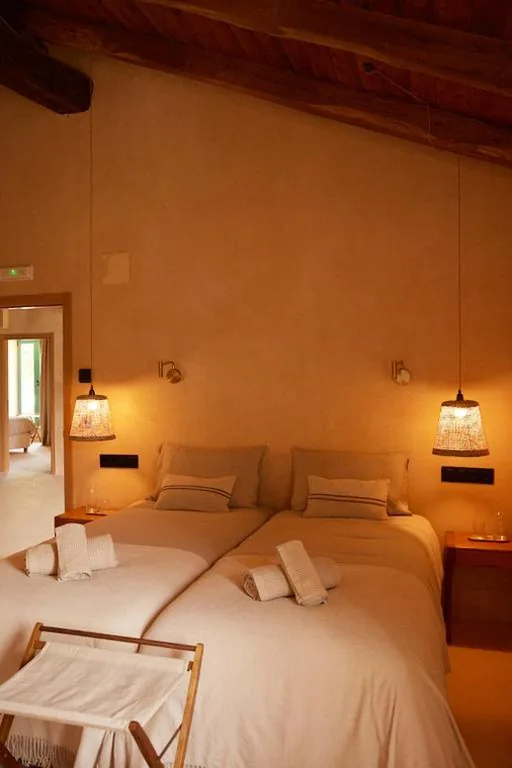 Habitación Doble con vistas a la montaña - 1 o 2 camas — Casa Albaredo, Aldea Rural, Boutique Hotel, Retreat,