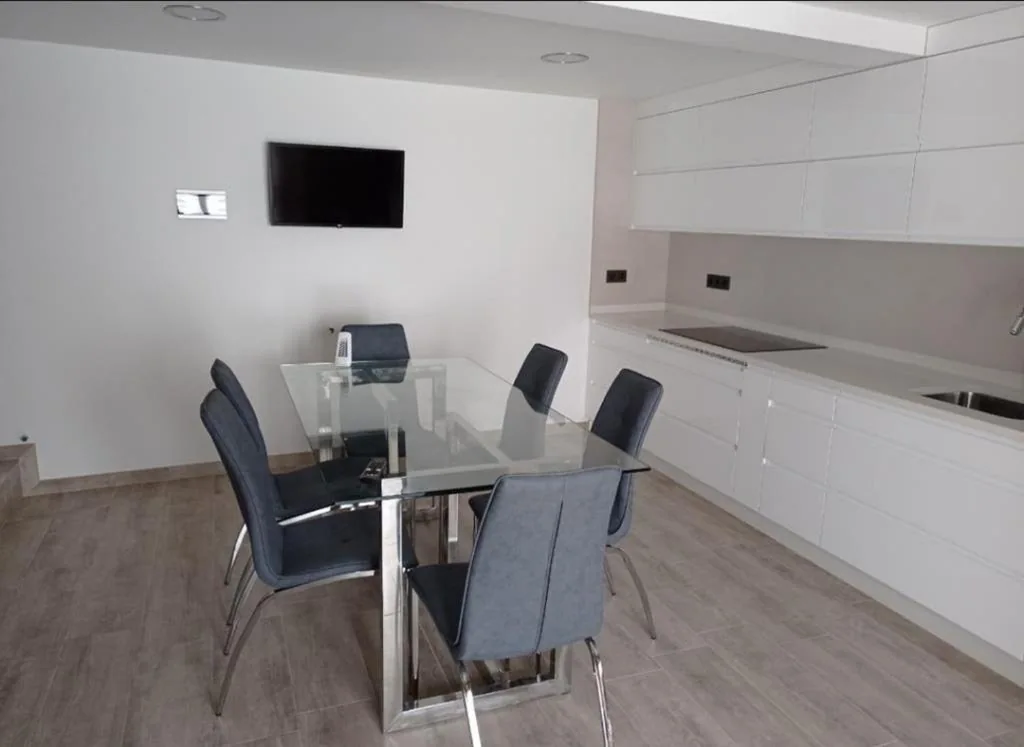 Casa con 3 camere da letto — Casa Alberto