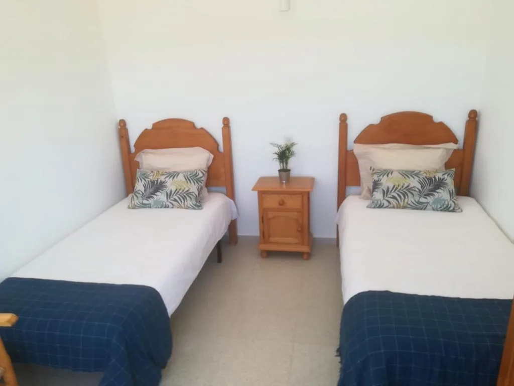 Habitación Doble con baño compartido — Casa Algaida