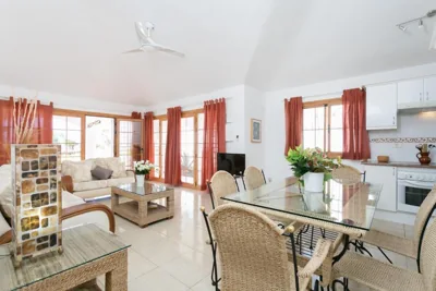CASA AMARILLA sunny holiday home with heated pool — foto 10