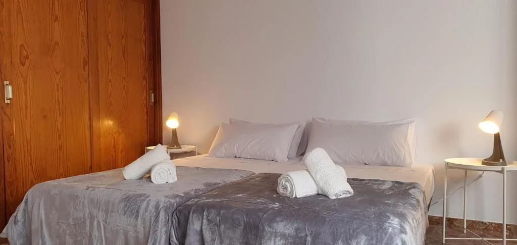 Camera doppia con 2 letti — Casa Andrea Teror