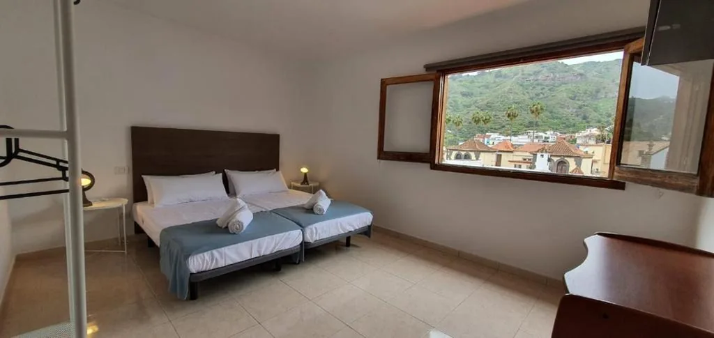 Camera doppia con bagno privato — Casa Andrea Teror