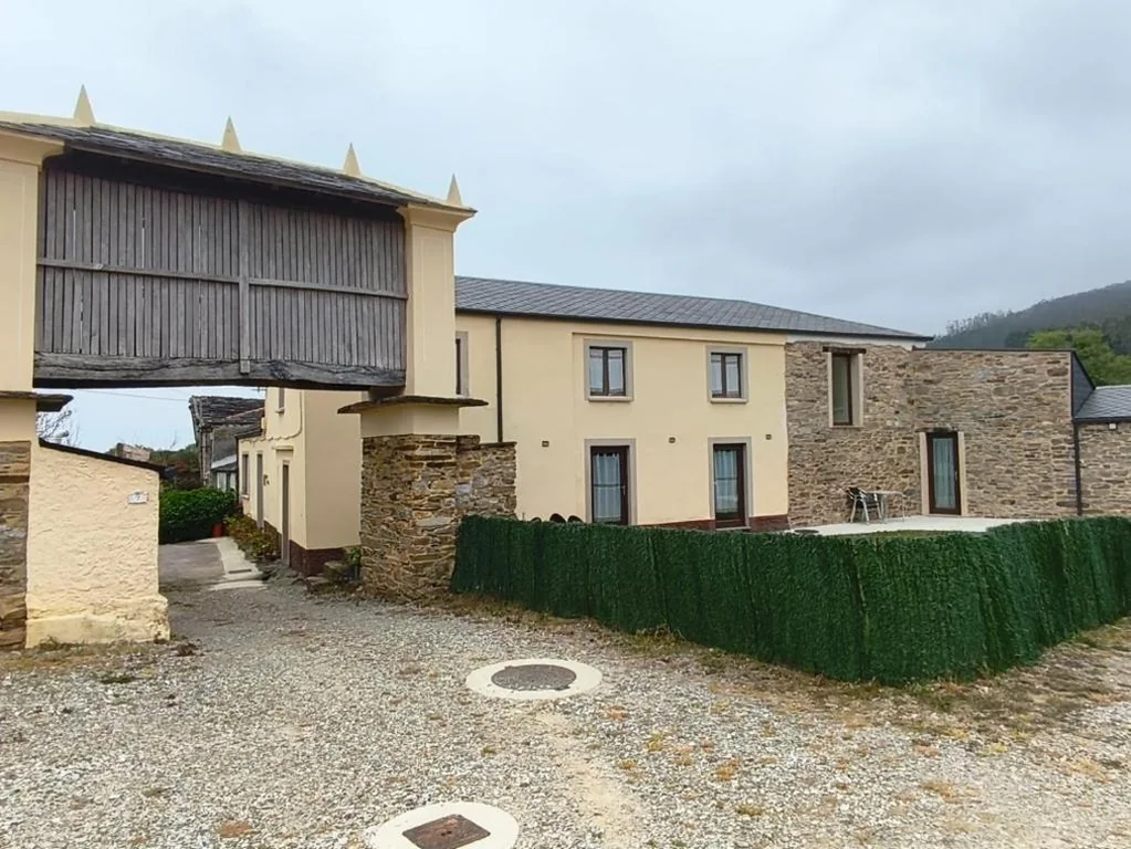 Casa com 4 quartos — Casa Ángel