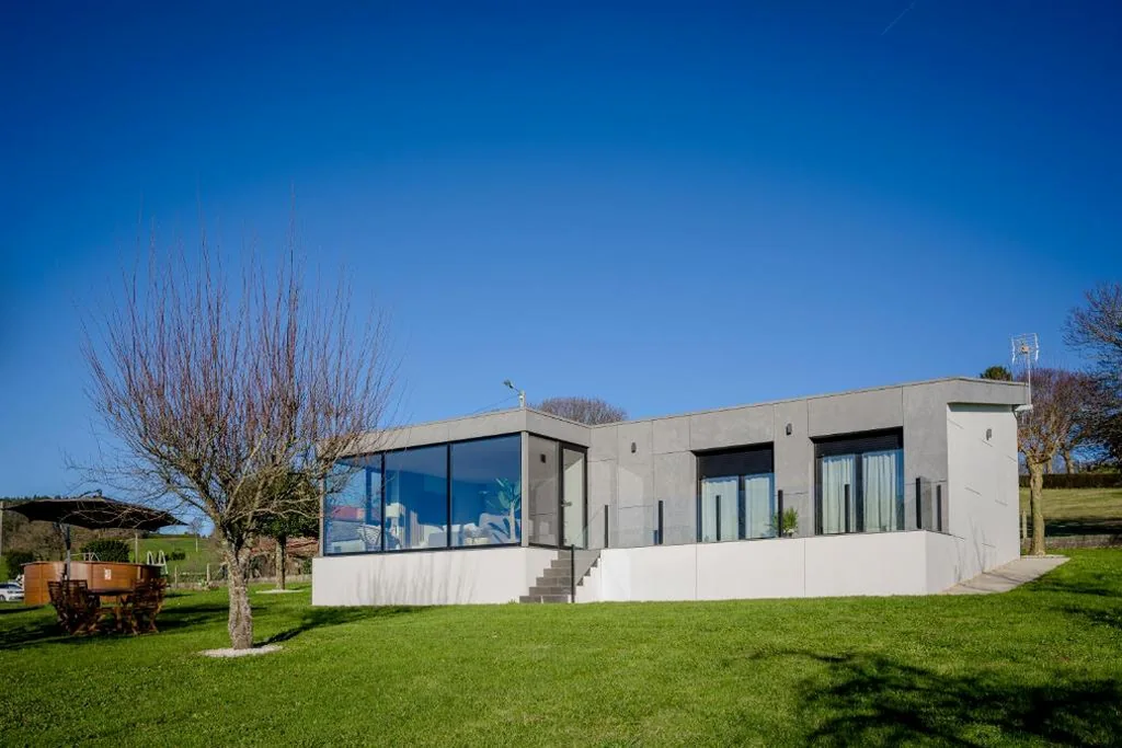 Haus mit 2 Schlafzimmern — Casa Areas