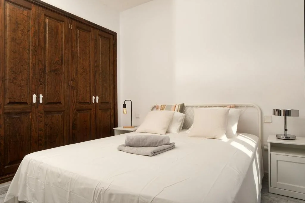 Casa Atlantida-quiet House with balcony and fast wifi