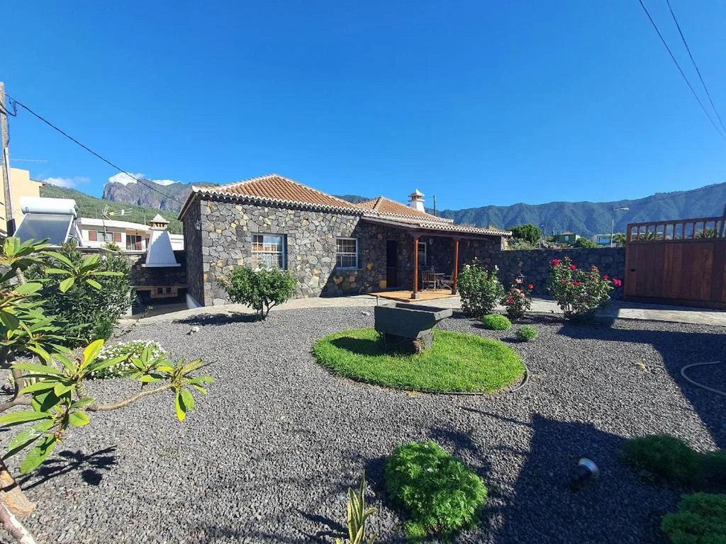 Casa com 2 quartos — Casa Bayon