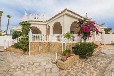 Casa Blanca la Villa Grande - Private SWIMMING POOL & GARDEN - JACUZZI XXL - BEACH 2,4km - AIRPORT 9 km - CENTER 0,8km — Foto 9