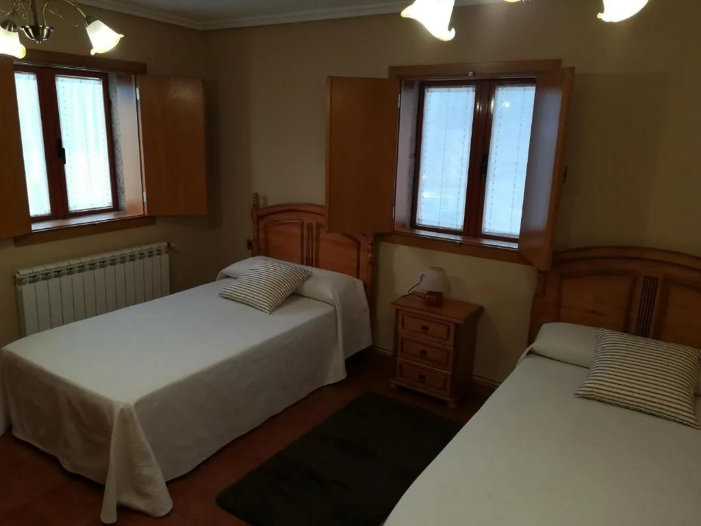 Quarto Duplo com casa de banho privativa — Casa Bravo