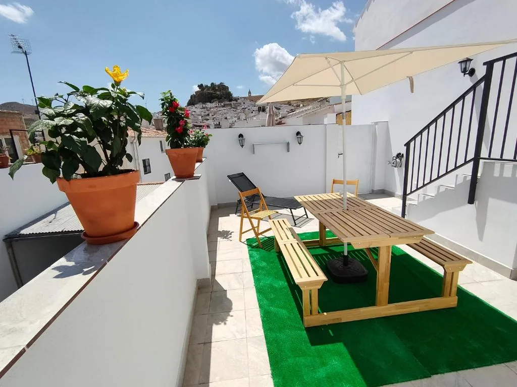 Casa de 3 dormitorios — Casa Cantinero 1 - Parking Gratis
