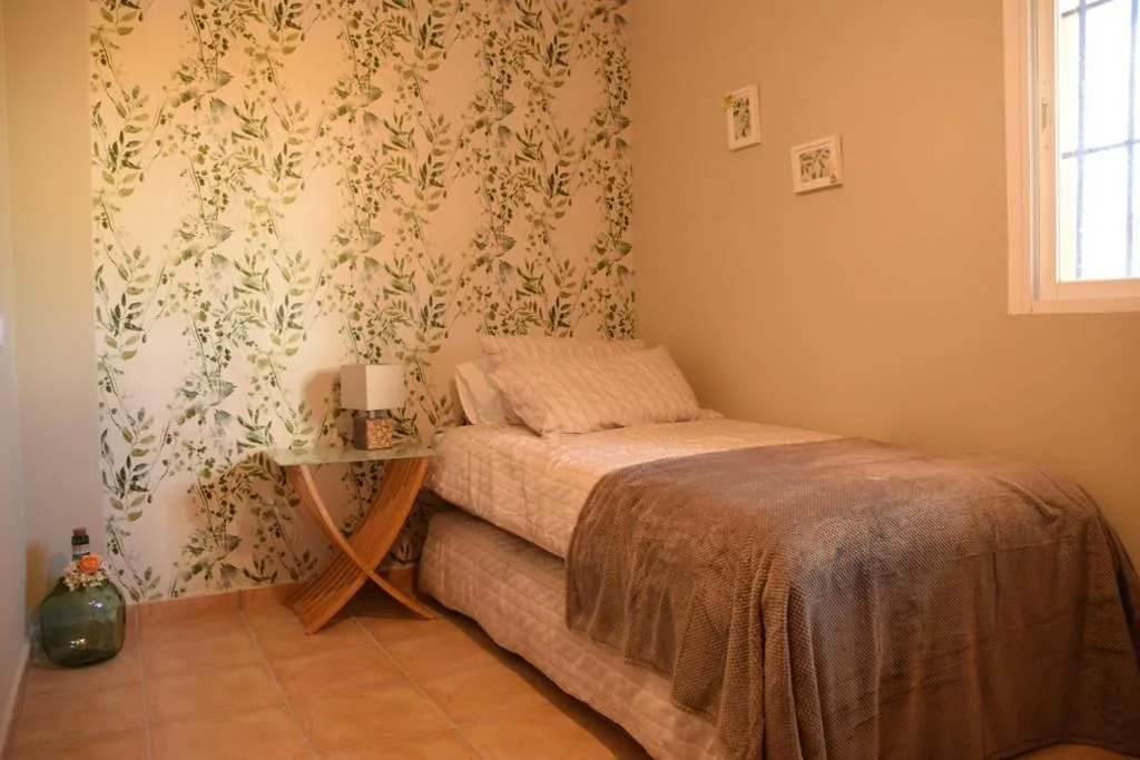 CASA CAPELLANIA-chalet con piscina junto a Madrid
