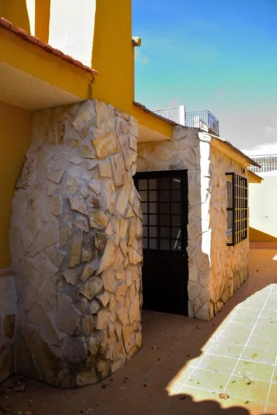 CASA CAPELLANIA-chalet con piscina junto a Madrid — Foto 7