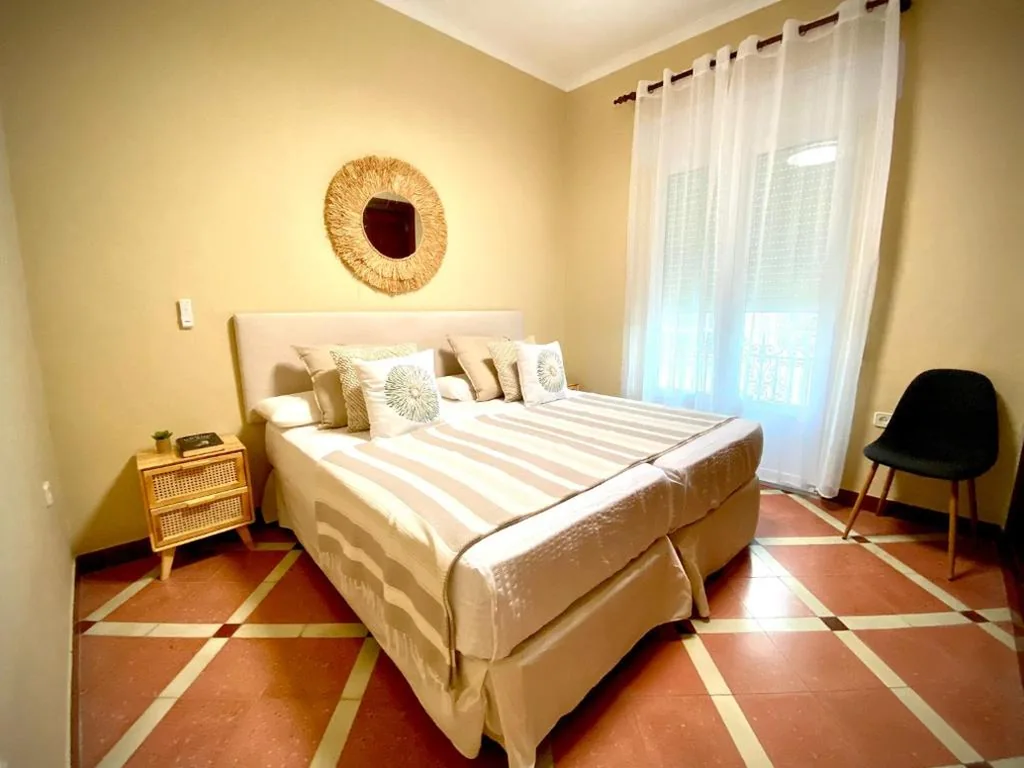 Villa — Casa Castelar