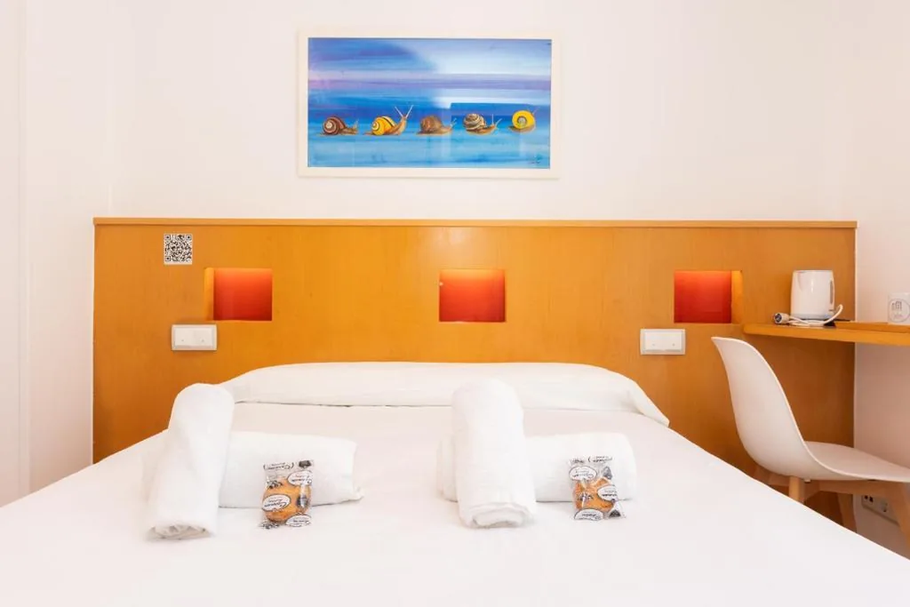Standard Double Room with View — Casa Celsa-Barbantes