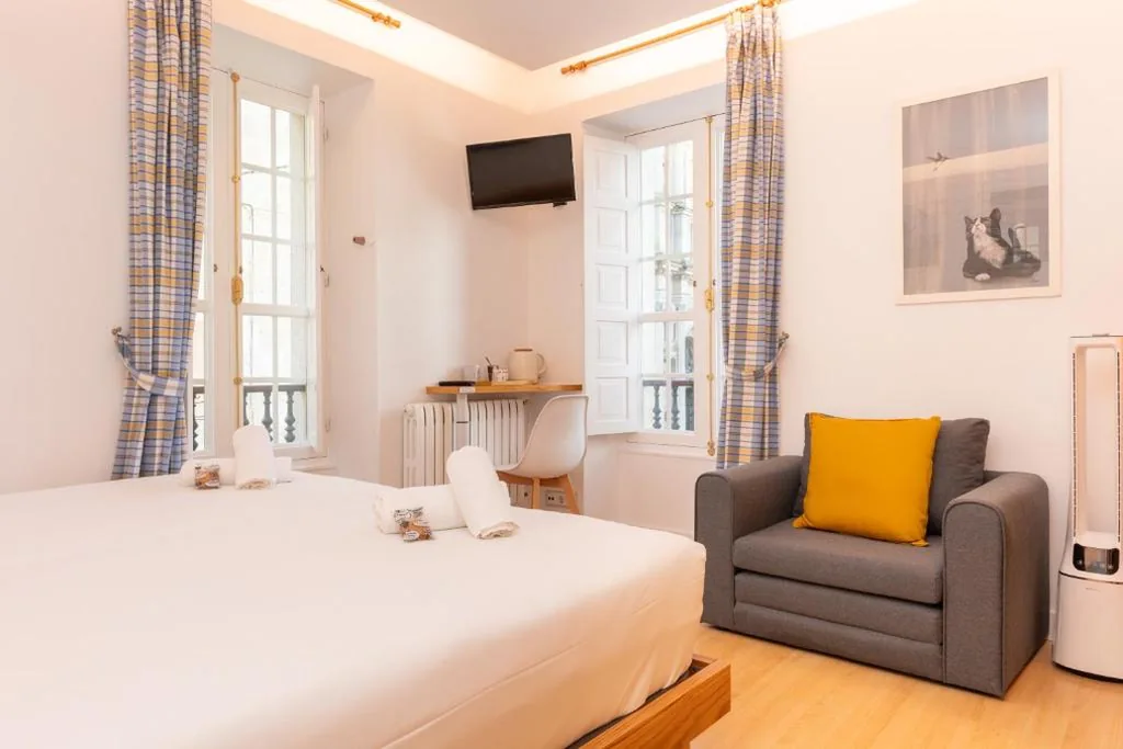 Superior Double or Twin Room — Casa Celsa-Barbantes
