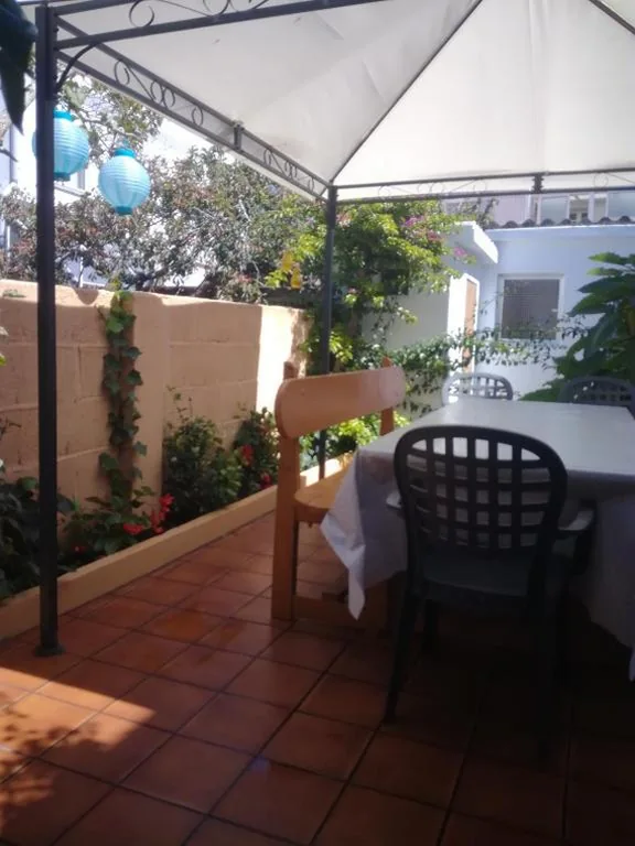 Casa de 5 dormitorios — CASA CENTRICA EN O GROVE
