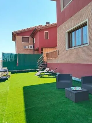 Casa con gran jardín y barbacoa "Los Olivos" Cerca de Logroño familias y grupos — foto 7
